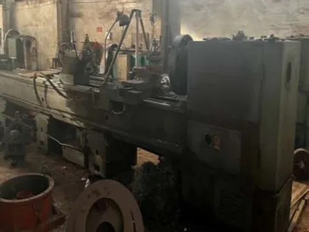 Горизонтальный токарный станок 630×4500